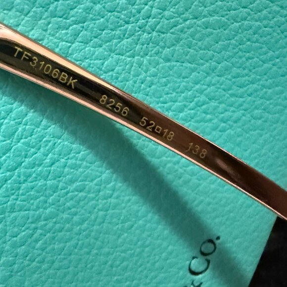 Tiffany Eyewear Sunglasses in Rose Gold-plated Metal with Mirrored Lenses NWT - Picture 13 of 15